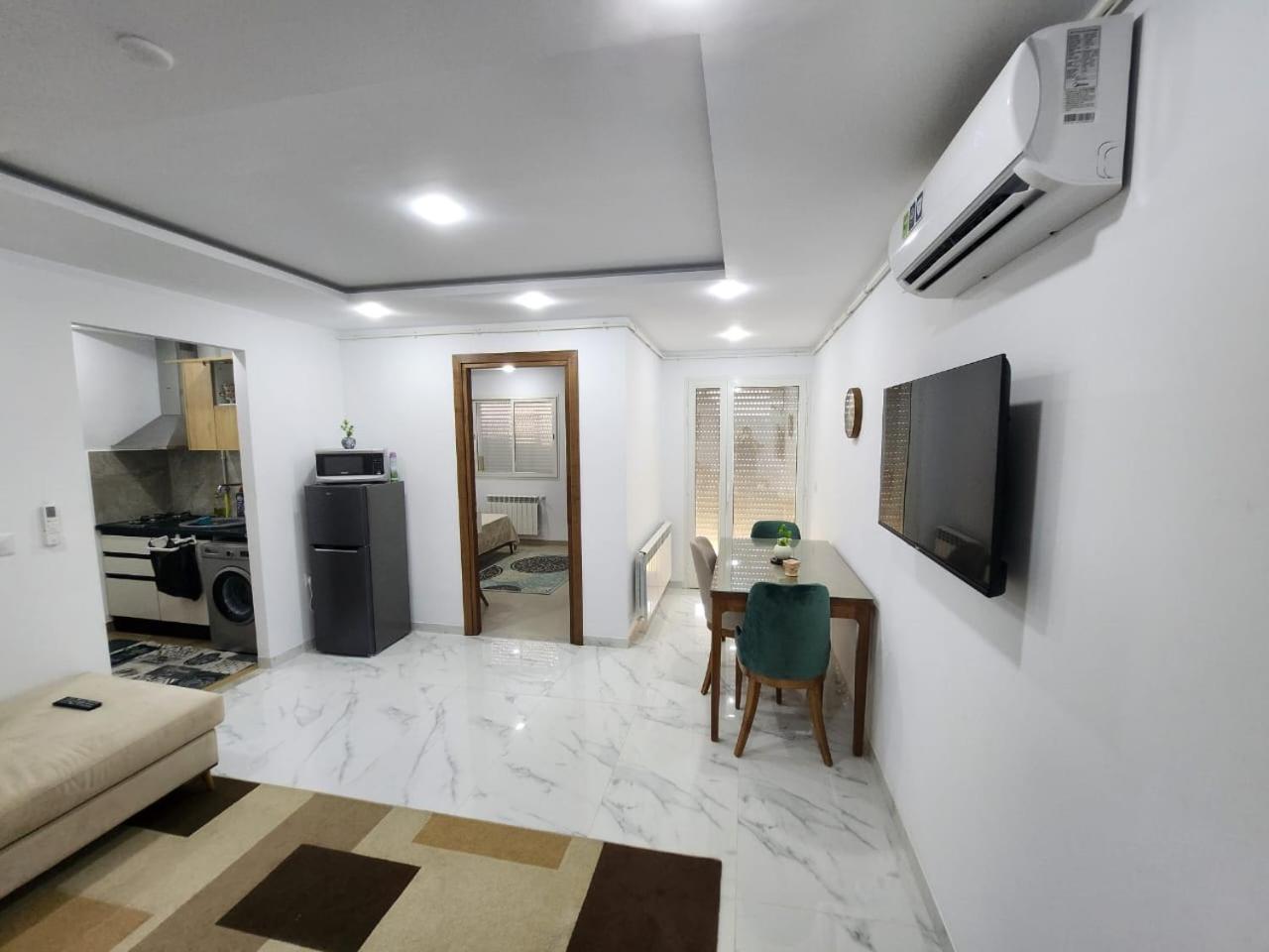 Elegant S1 Meuble Garde A Ariana -Tunis Exterior foto